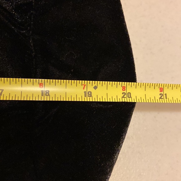 EUC Aldo black and pink velvet sleepover duffel bag - Picture 5 of 7